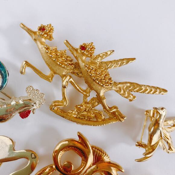 VTG Signed Gerrys Bird Brooch Lot of 6 Gold Tone Rhinestone 60s to 80s Figural - Picture 2 of 11